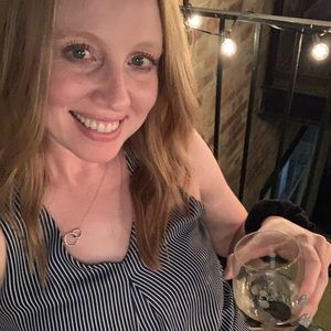 Meet your Posher, Dana